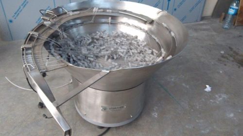 Metal Parçalar için Titreşimli Besleyici Sistemleri